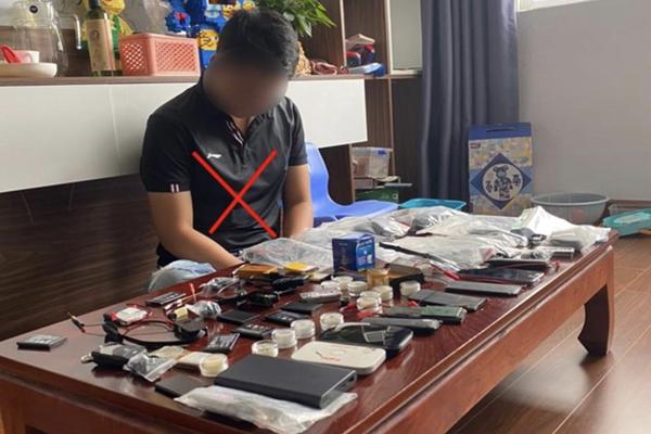 Triệt phá đường dây cung cấp thiết bị gian lận thi cử-1