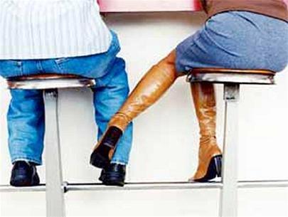 Người phụ nữ có chồng công khai ngoại tình với sếp tại nơi làm việc-2