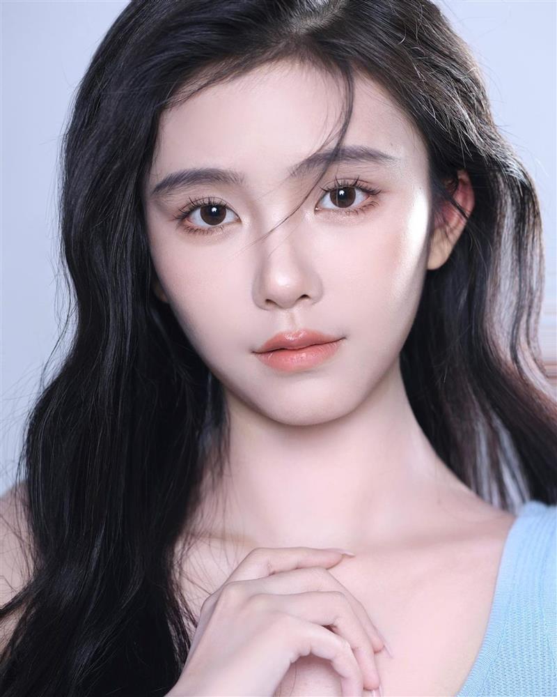 Bản sao Phạm Băng Băng ở Hoa hậu Hong Kong phủ nhận dao kéo-1