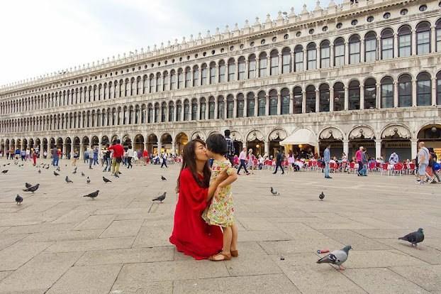 Cô bé sướng nhất VTV là đây, được mẹ BTV dẫn đi khắp thế gian từ khi còn bé tí-7