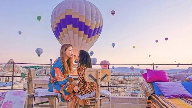 Cô bé sướng nhất VTV là đây, được mẹ BTV dẫn đi khắp thế gian từ khi còn bé tí-8