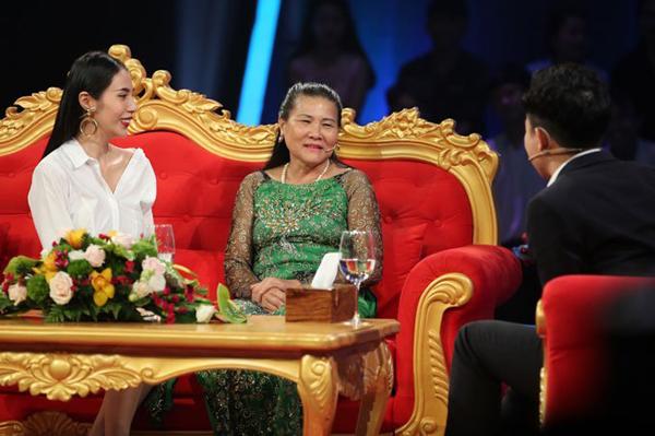 Người mẹ xứ Nghệ bình dị của cầu thủ Công Vinh: Thương con dâu nhưng không sống chung nhà-6