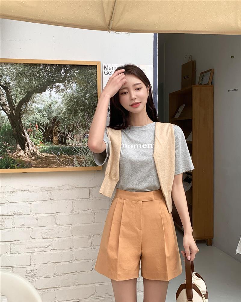 Học Song Hye Kyo cách mặc quần short sang trọng-6
