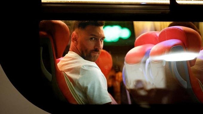 Lionel Messi làm diễn viên hài trước khi sang Mỹ thi đấu-1