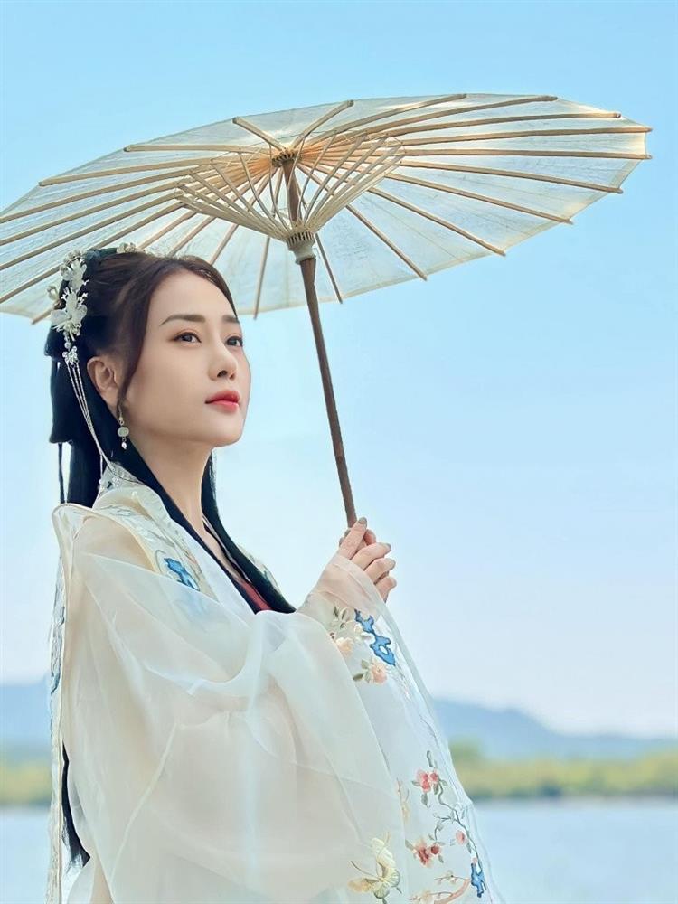 Phương Oanh họa lớp mặt nạ tiên tử, nhận không ra chính mình, chưa thấy Shark Bình khen vợ-10