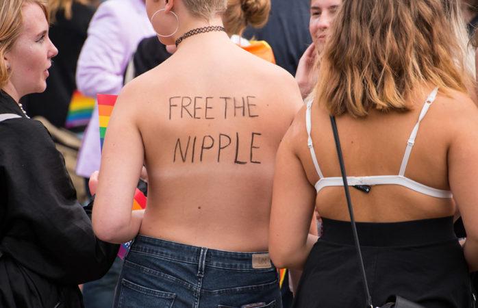 Trào lưu chị em đòi quyền mặc thả rông: Đàn ông cởi trần được thì phụ nữ có thể?-4