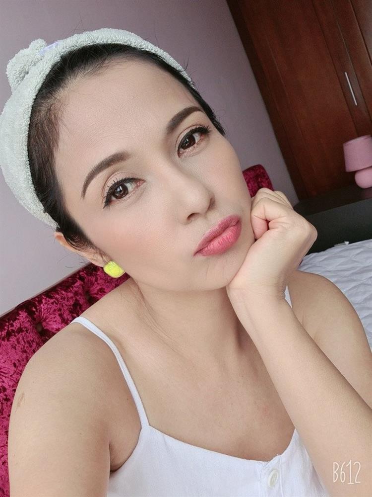 Giấu kín suốt 14 năm, người đẹp Tây đô Việt Trinh khiến fan giật mình vì con trai giờ già dặn-1