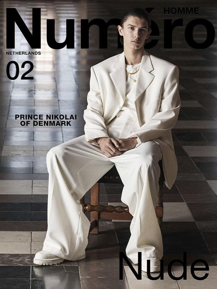 Hoàng tử đẹp trai nhất châu Âu bị bà nội xóa bỏ tước hiệu, từng là chàng thơ của Dior giờ ra sao?-6