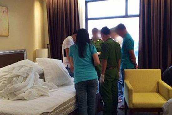 Hẹn vào nhà nghỉ, thanh niên đâm tử vong người yêu