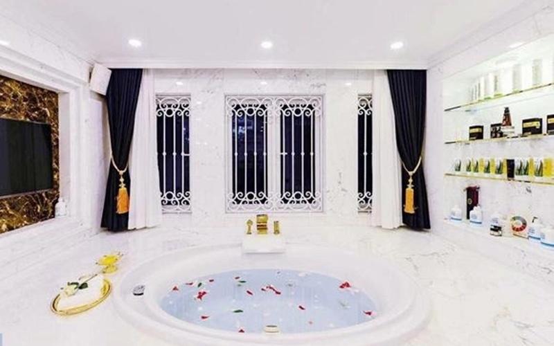 Đoàn Di Băng trang trí biệt thự lung linh làm đám cưới cho bảo mẫu, tặng cả mâm tiền-14