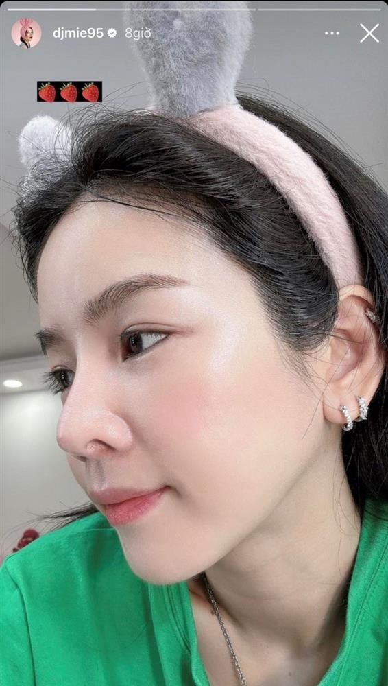 Đi làm giờ người ta ngủ, hotgirl chà đĩa xinh nhất Đà Nẵng khoe mặt mộc làm người xem đứng hình-2