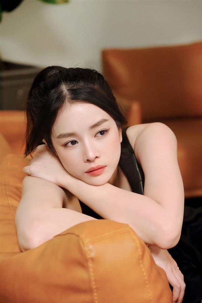 Đi làm giờ người ta ngủ, hotgirl chà đĩa xinh nhất Đà Nẵng khoe mặt mộc làm người xem đứng hình-4