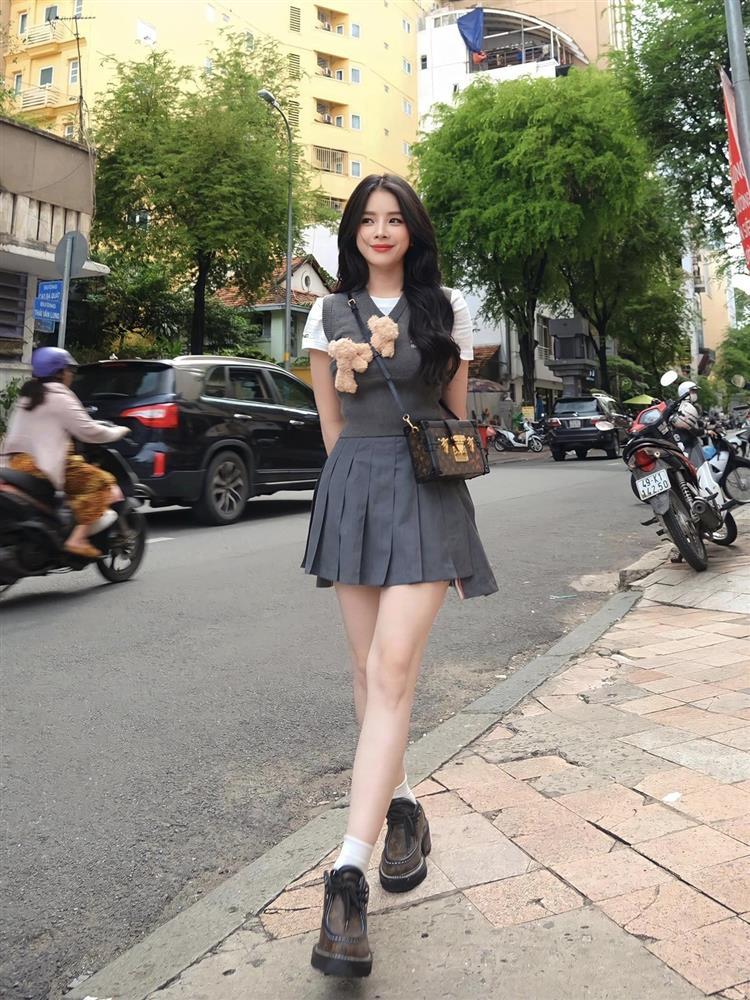 Đi làm giờ người ta ngủ, hotgirl chà đĩa xinh nhất Đà Nẵng khoe mặt mộc làm người xem đứng hình-7