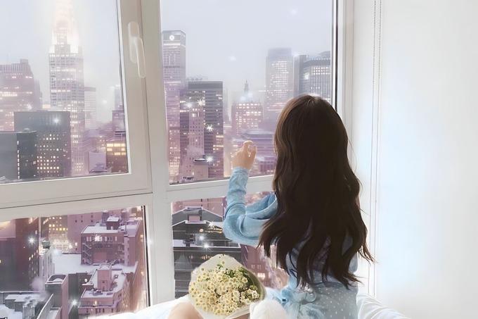 Hot girl 9X có cuộc sống sang chảnh, diện đồ ngày càng táo bạo-4