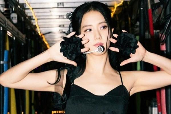 Dở khóc dở cười chuyện bố mẹ săn vé BlackPink cho con-1