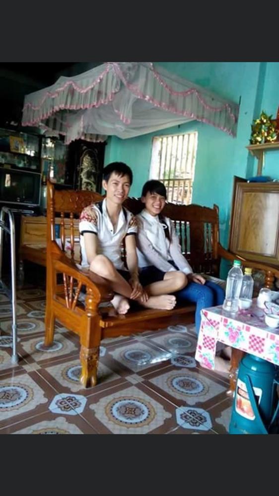 Cãi lời bố mẹ, cô gái quyết cưới chàng trai liệt tứ chi, cuộc sống sau 8 năm đã trả lời mọi câu hỏi-3