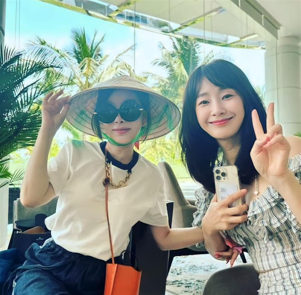 Dàn sao Doctor Cha xả ảnh nghỉ dưỡng ở Việt Nam-8