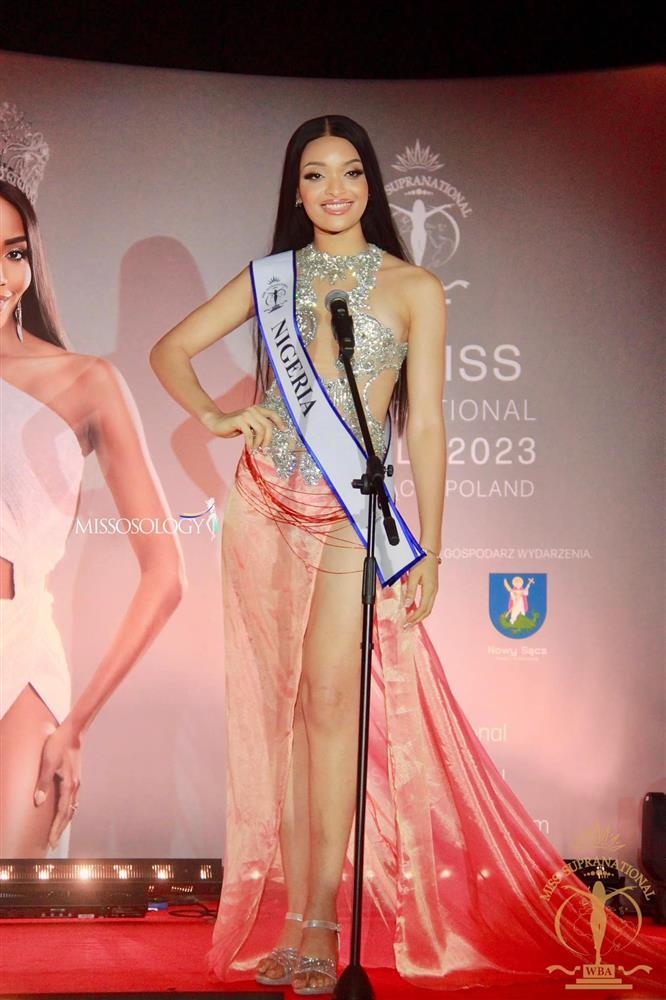 Váy dạ hội sến sẩm ở Hoa hậu Siêu quốc gia-11