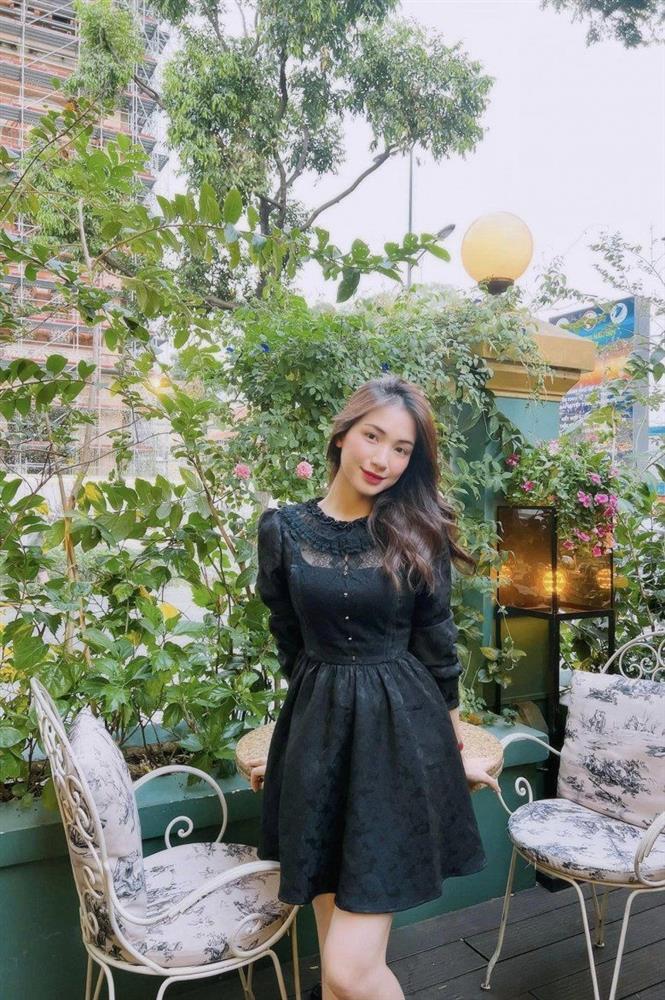 Hòa Minzy ăn diện đồng điệu bên soái ca nhí, chị em đồng loạt xin địa chỉ sắm đồ-8