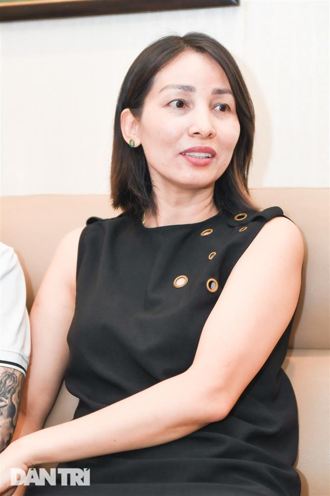 Vợ 4 kém 12 tuổi của Tùng Dương tiết lộ về cuộc sống hôn nhân ít ai ngờ-5