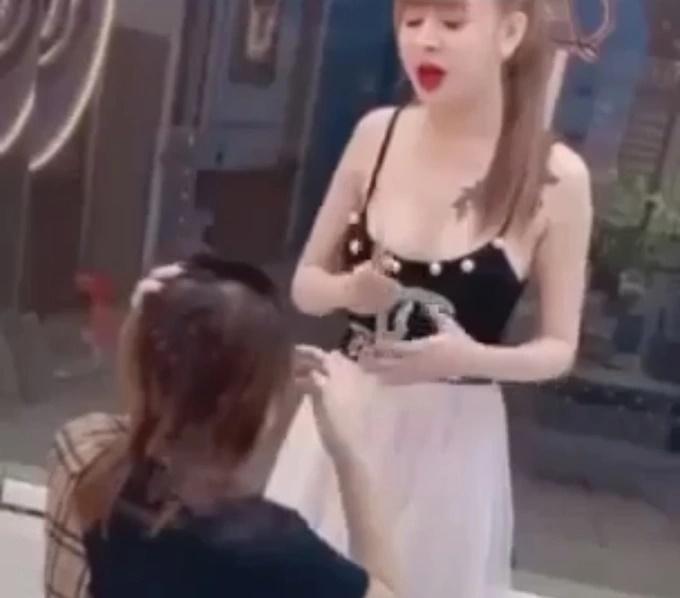 Chủ tiệm spa đánh đập, cắt tóc thiếu nữ 16 tuổi như nô lệ-1