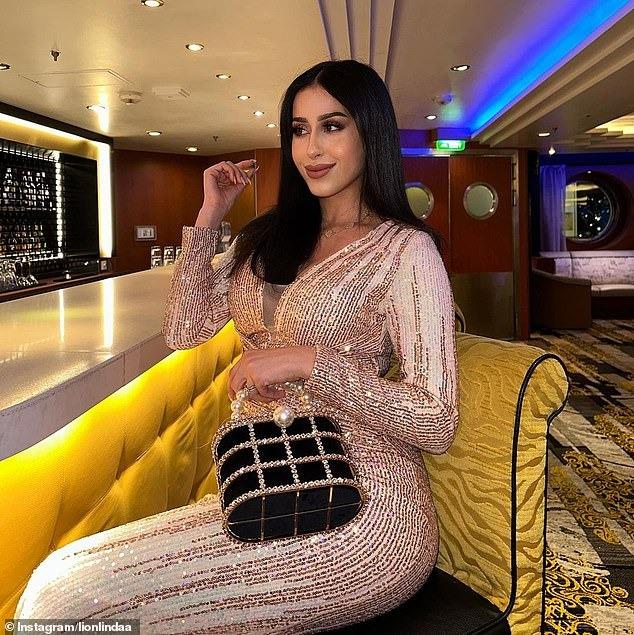 Vén màn cuộc sống của giới siêu giàu Dubai, tiêu tới 370 triệu trong 24h-1