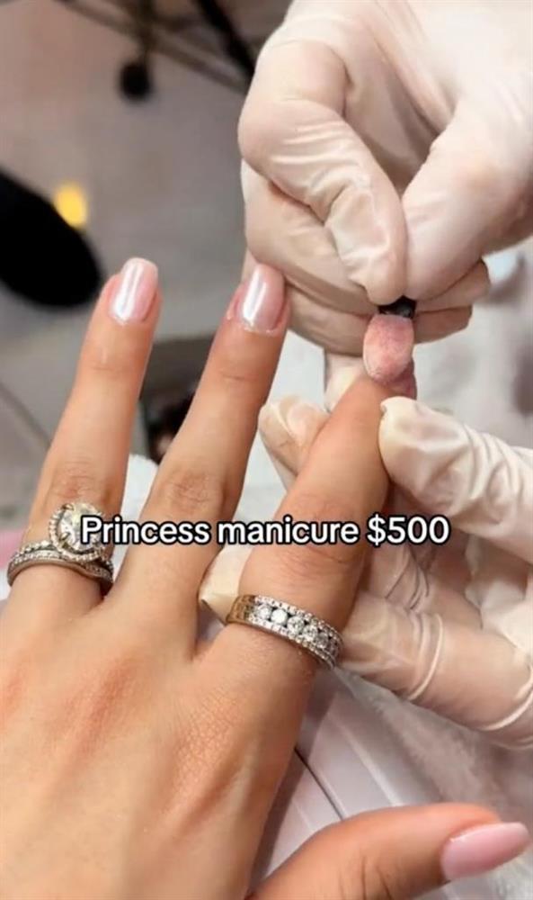 Vén màn cuộc sống của giới siêu giàu Dubai, tiêu tới 370 triệu trong 24h-5