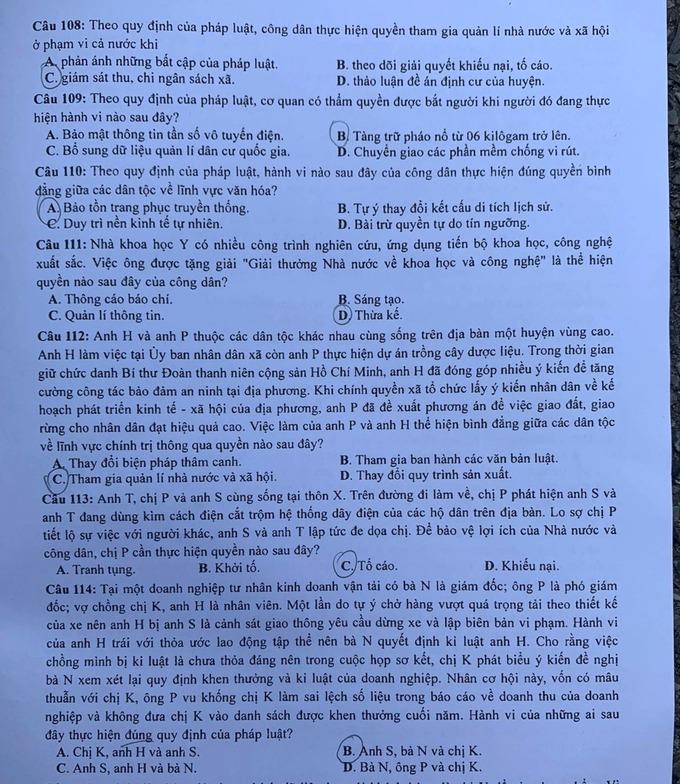 Đề thi ngập drama, tiến sĩ cũng rối não chỉ dám nhận 5-6 điểm-2