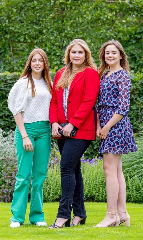 Nhan sắc của nàng công chúa Vương thất Hà Lan vừa tròn 18 tuổi-11