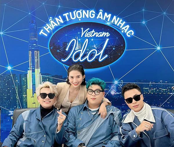 Giảng viên thanh nhạc dạy Tóc Tiên, Erik có ý kiến gây tranh cãi về đề thi Văn kỳ thi tốt nghiệp THPT-2