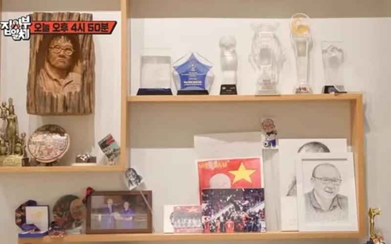 Văn Hậu thăm cơ ngơi HLV Park, hé lộ thầy nhiều tiền: Hóa ra là nhà Shark Hưng tặng-12