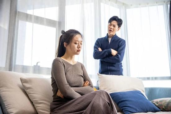 Lỡ mang bầu khi vừa yêu, bạn trai nói điều này khiến tôi rất bất an