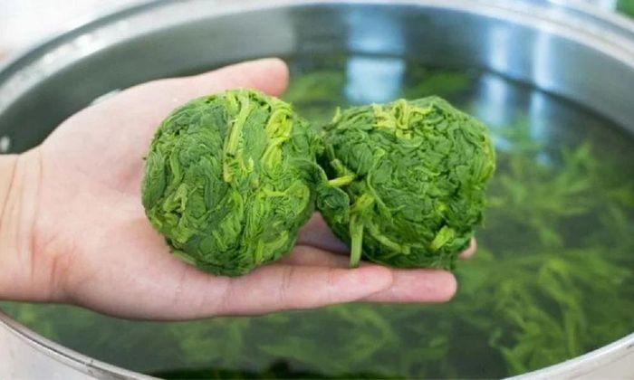 Loại rau mọc hoang đầy vườn vị khó nuốt nhưng chế biến theo cách này ngon bổ không tưởng-1