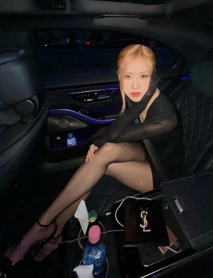 Rosé nhóm BlackPink: Tài sản hơn 200 tỷ đồng và chuyện tình bí ẩn-13
