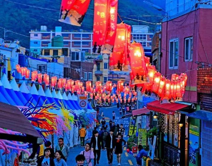 Có gì đặc biệt ở ngôi làng sắc màu được mệnh danh là Santorini của Hàn Quốc-4