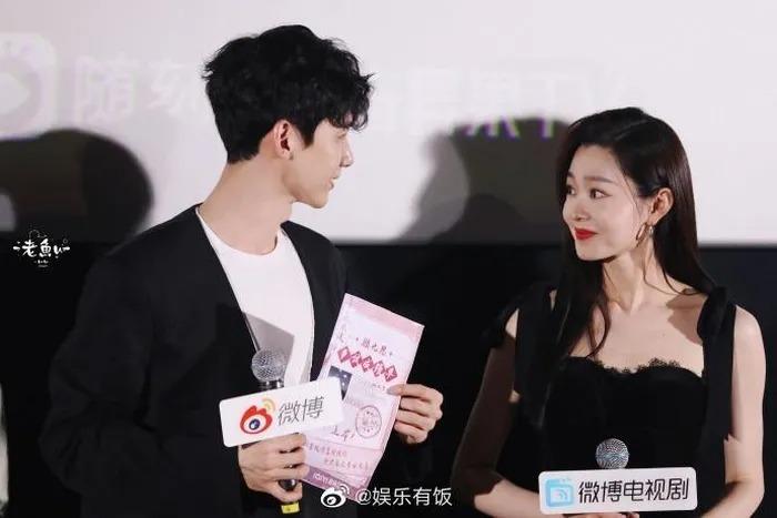 Cặp đôi màn ảnh bị fan ép phải công khai hẹn hò thật ngoài đời-3