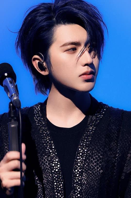 Thái Từ Khôn bị cấm sóng ngầm-1