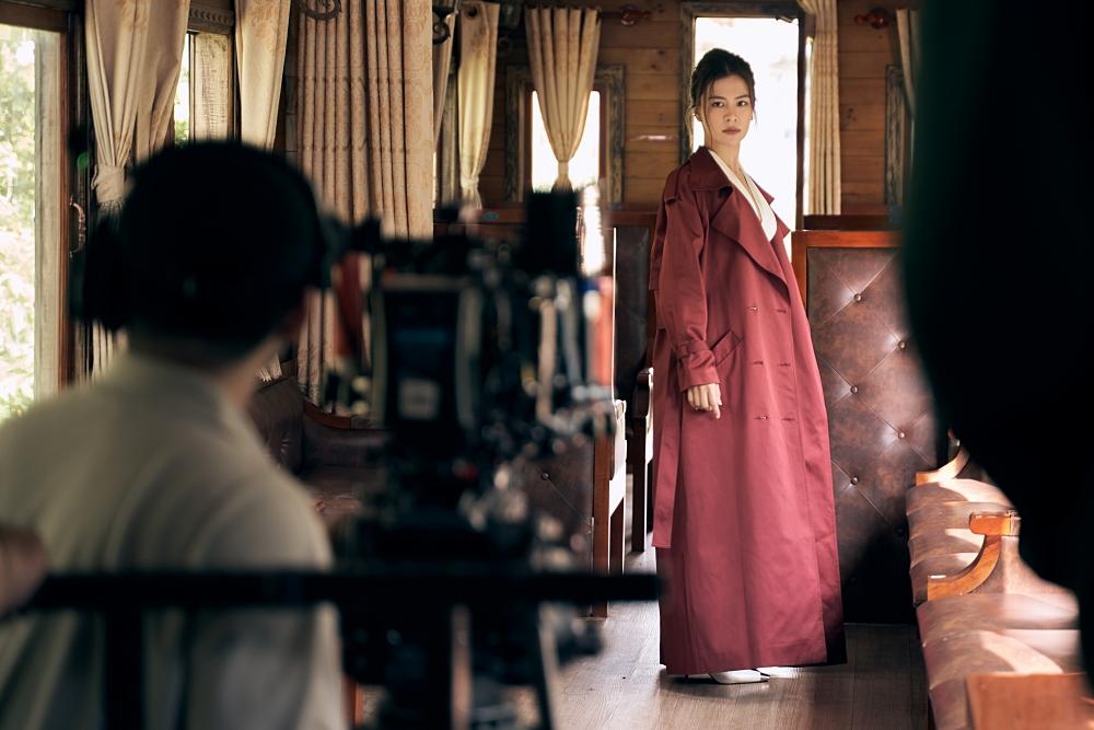 Hà Nhi tiếp tục lấy nước mắt khi hát về chuyện tình tan vỡ-2