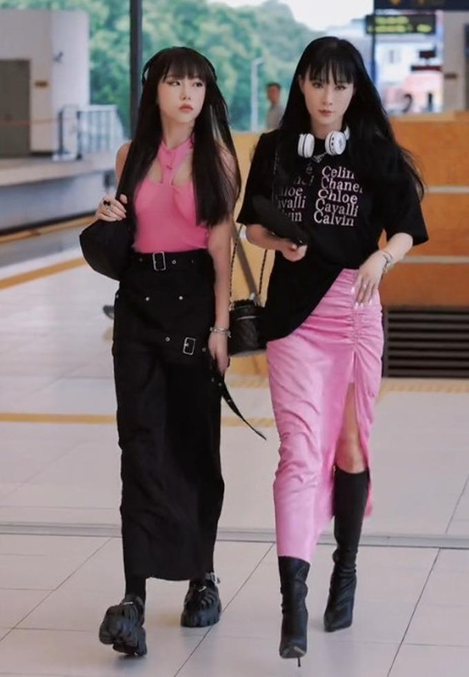 Con gái 14 tuổi và mẹ U40 ăn mặc sành điệu, trông như hai chị em-6
