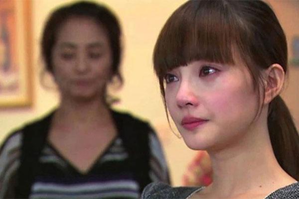 Vợ chồng anh trai phó mặc 3 đứa con cho mẹ tôi chăm sóc-1