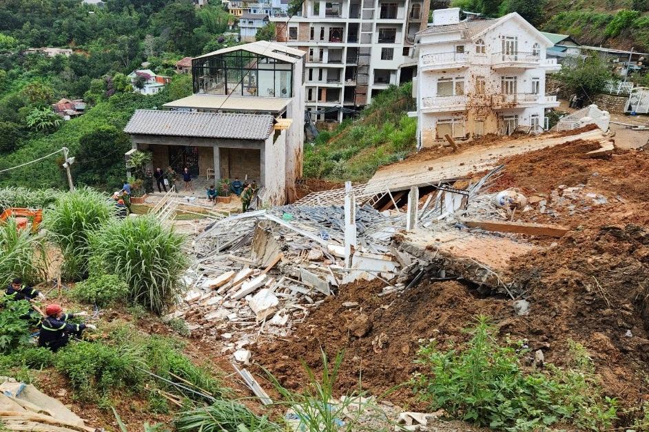 Triệu tập người liên quan đến vụ sạt lở khiến 2 người chết ở Đà lạt-2