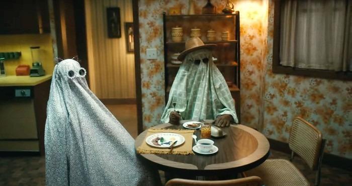 Bức ảnh gây sốt: 1 fan trốn làm đi xem Taylor Swift nhưng lại bị phỏng vấn lên tivi-3