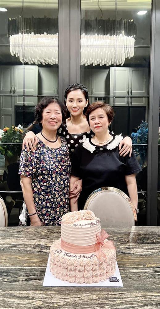 Thân thế của mẹ ruột nữ diễn viên giàu nhất miền Bắc: Hoa khôi trường Trưng Vương một thời, dạy con gái 1 điều rất khéo-2