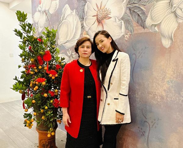 Thân thế của mẹ ruột nữ diễn viên giàu nhất miền Bắc: Hoa khôi trường Trưng Vương một thời, dạy con gái 1 điều rất khéo-7