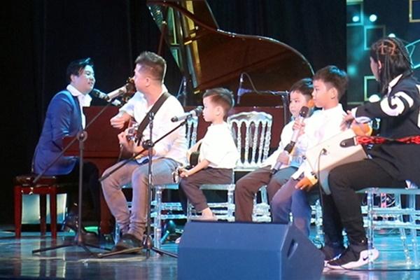 Thanh Bùi: Các con được đối xử nghiêm khắc khi có bố làm giám đốc-4