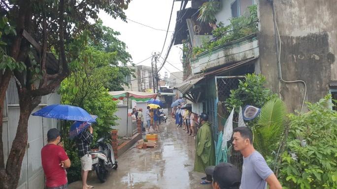 TP HCM: Thiếu niên gục chết dưới trời mưa-1
