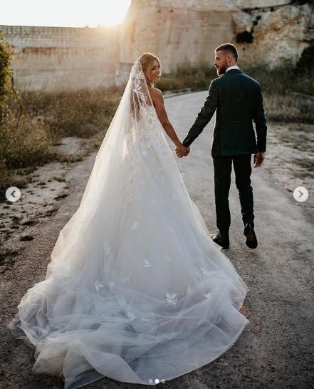 De Gea cưới vợ trong cảnh thất nghiệp, MU hứng mưa chỉ trích-2