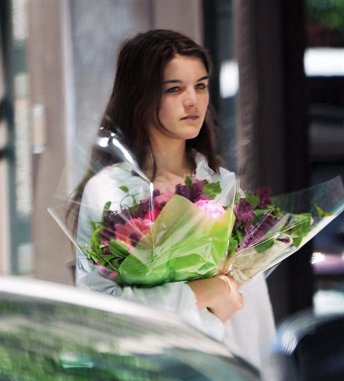 Suri Cruise - từ em bé sành điệu, nổi đình đám đến cô gái gợi cảm ở tuổi 17-12