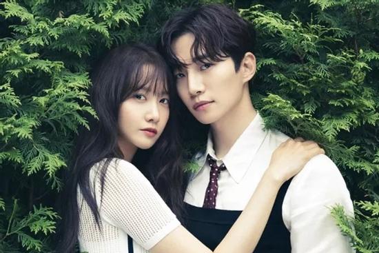 Hai công ty chủ quản phủ nhận tin Yoona và Lee Jun Ho hẹn hò