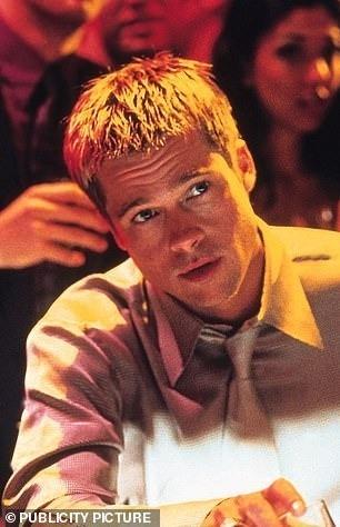 Brad Pitt gây sốt với ngoại hình như trẻ lại 20 tuổi-7